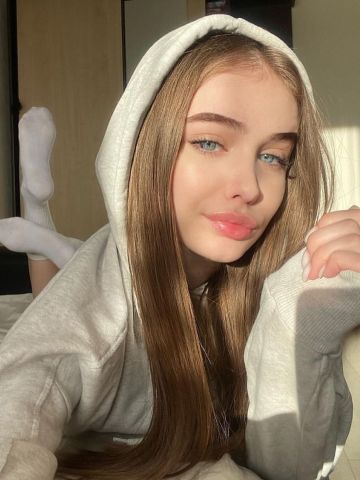 Нина Горячая Учительница